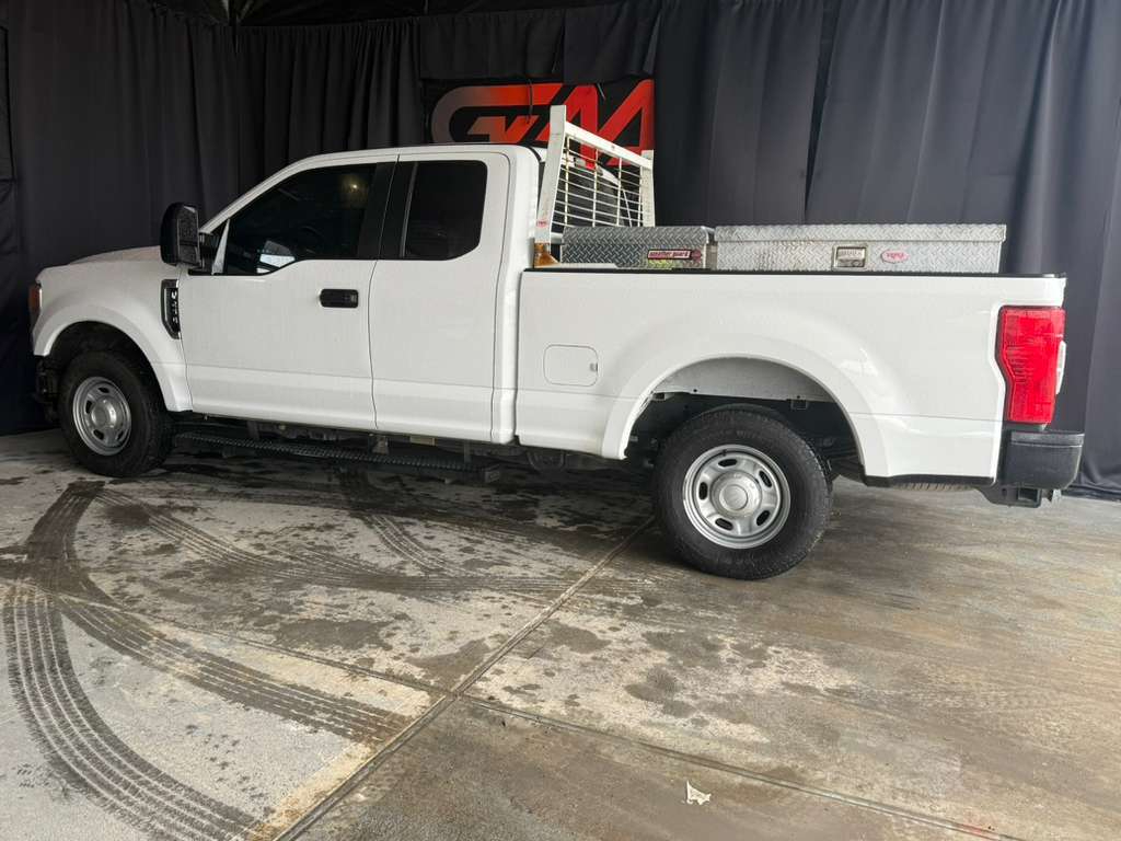Ford F-250 SD Lariat SuperCab 2WD 2022