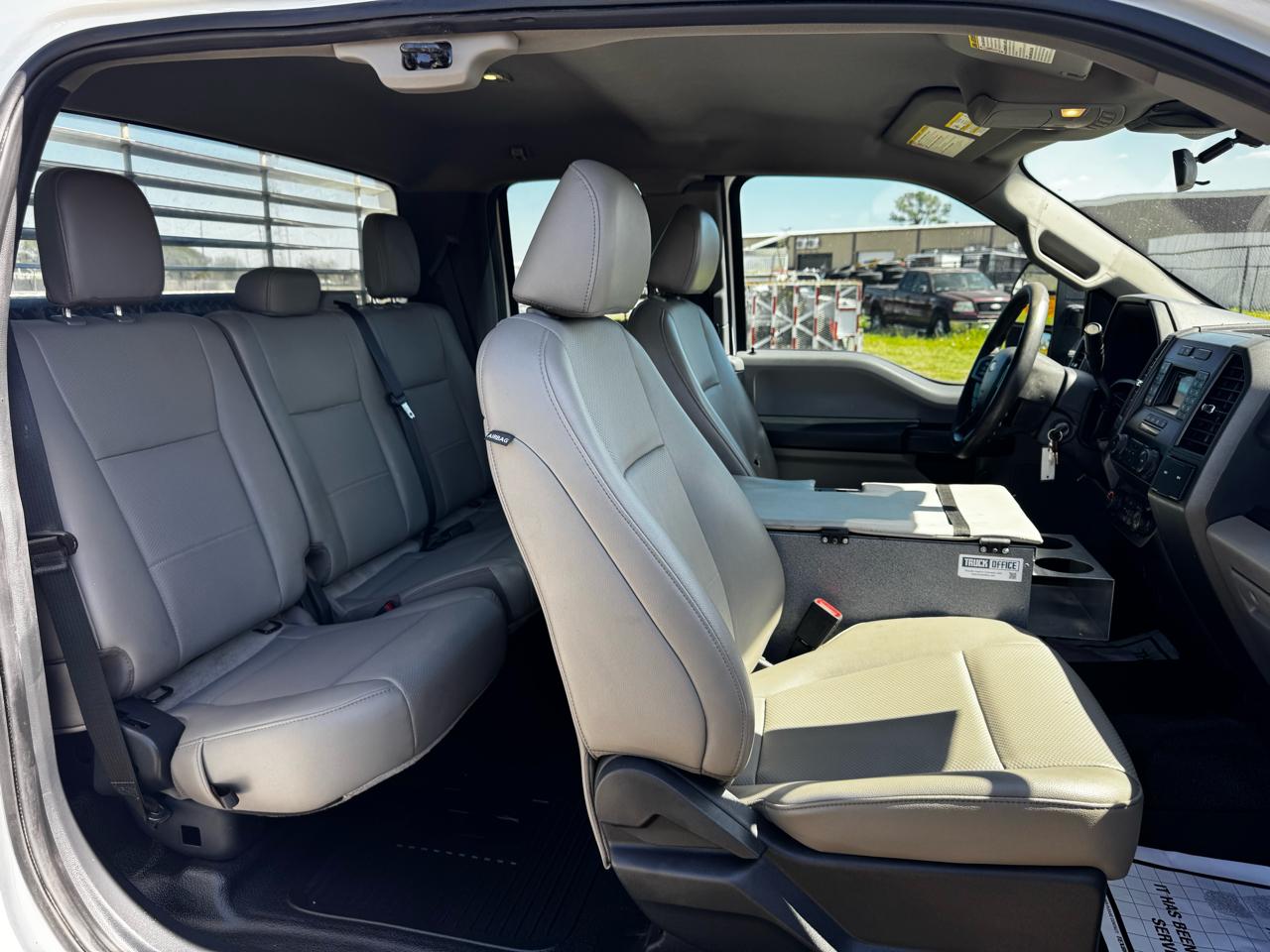 Ford F-250 SD Lariat SuperCab 2WD 2022