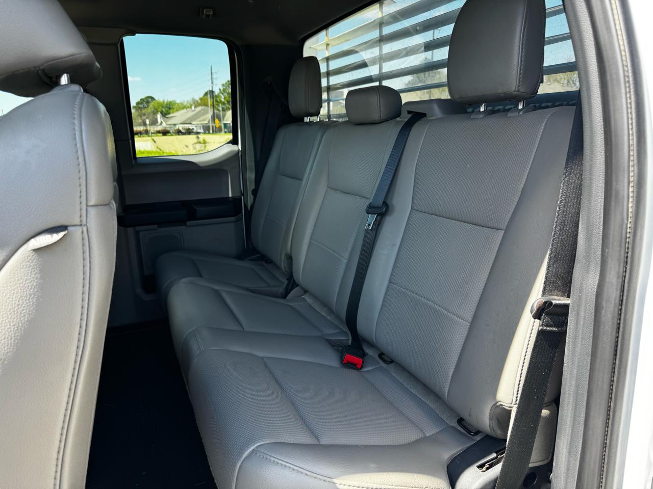 Ford F-250 SD Lariat SuperCab 2WD 2022