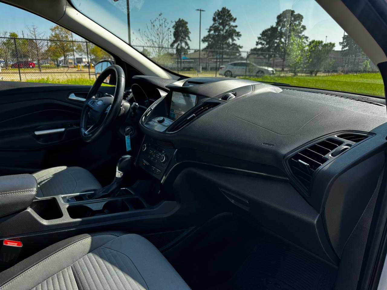 Ford ESCAPE SE  2017