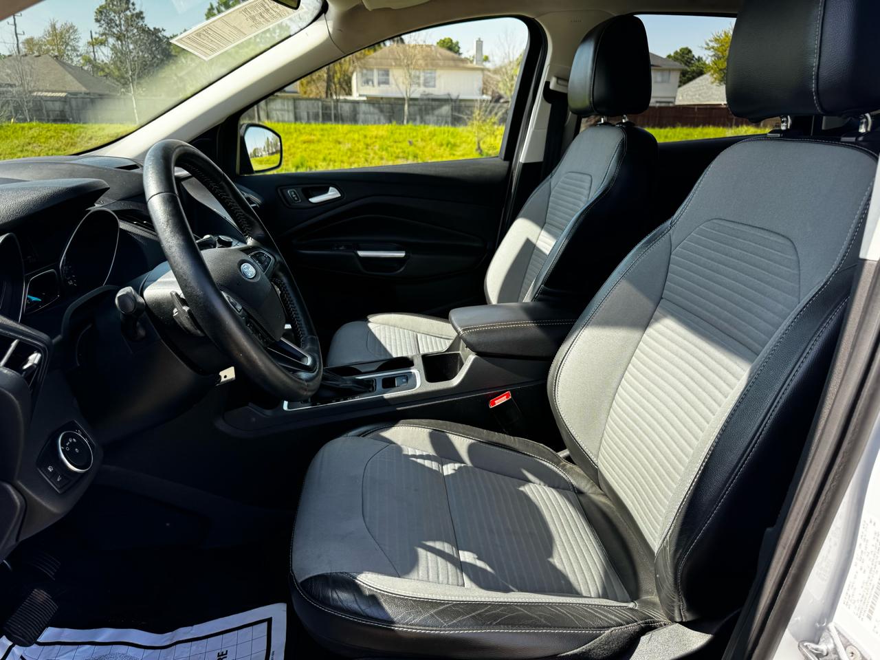 Ford ESCAPE SE  2017