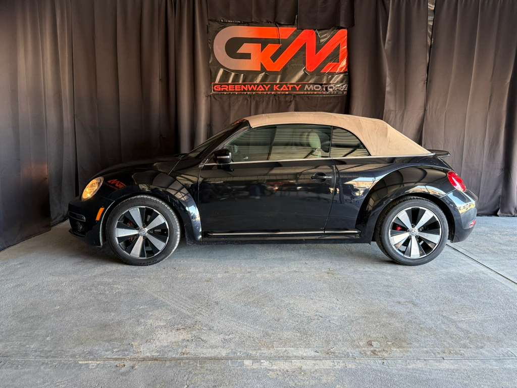 Volkswagen Beetle 2.0T Turbo Convertible 2013