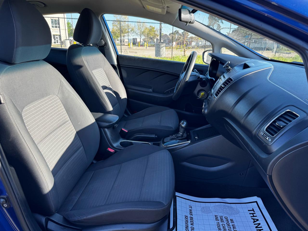 Kia Forte LX 6A 2017