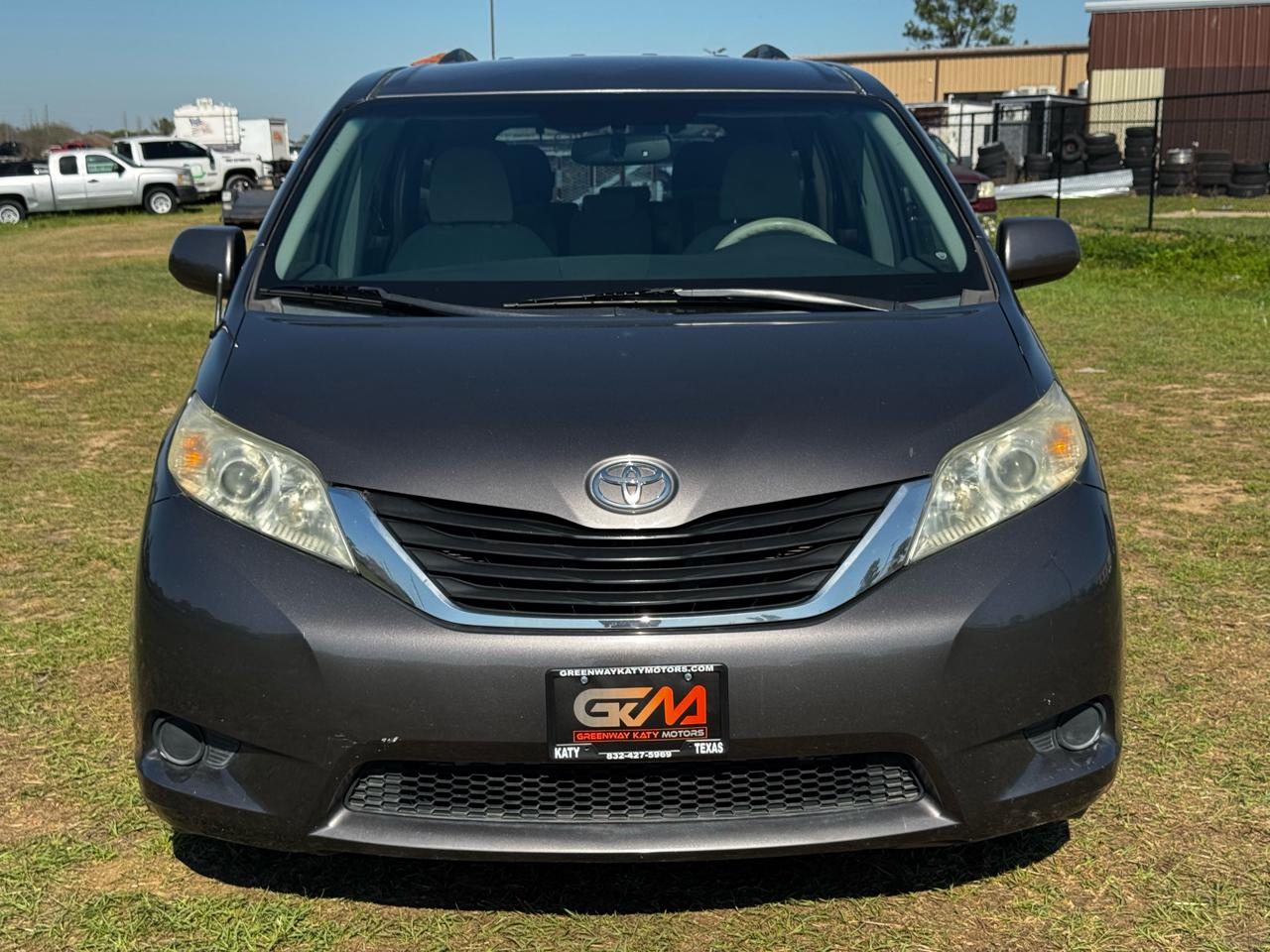 Toyota Sienna LE FWD 8-Passenger V6 2013