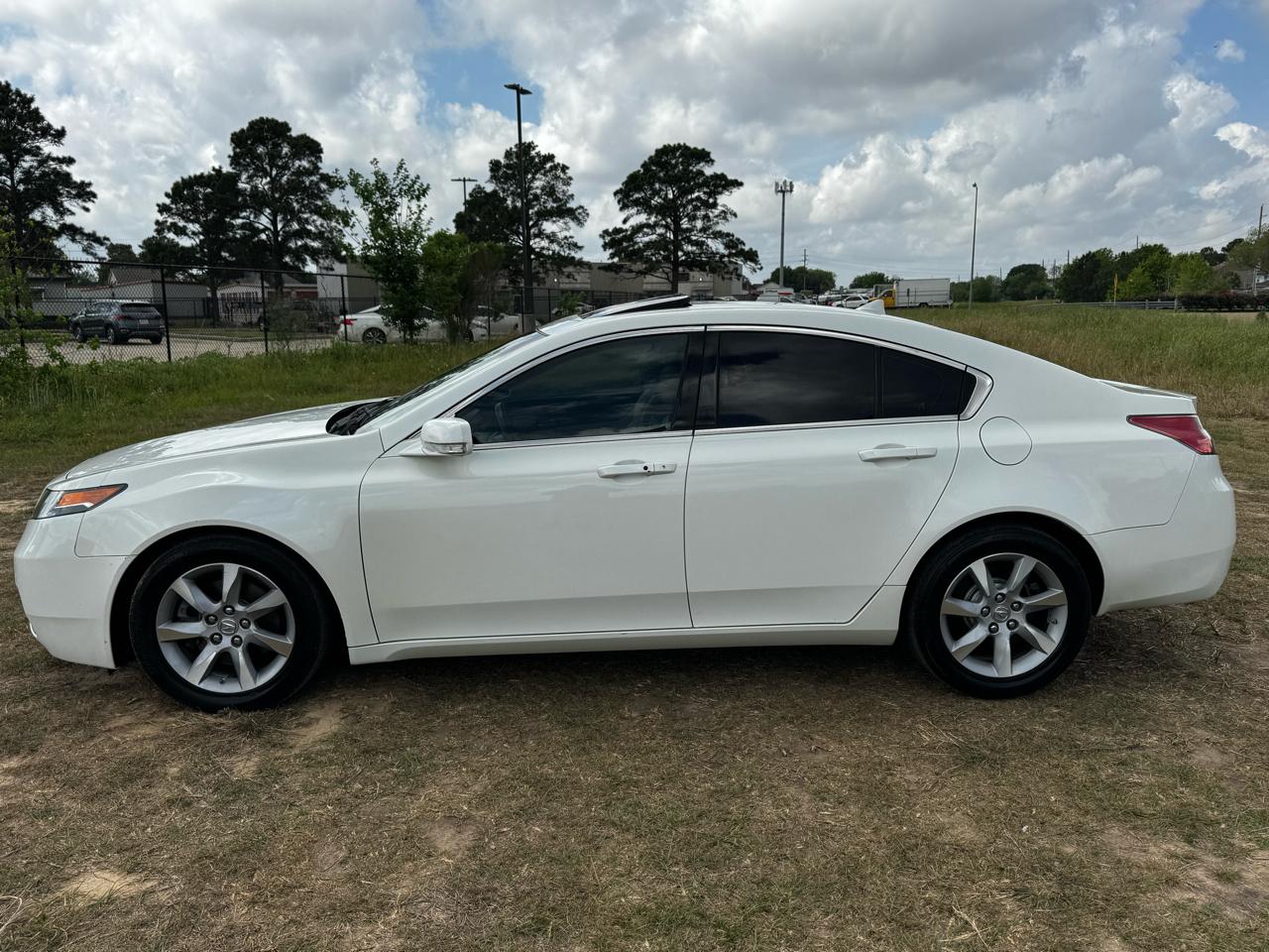 Acura TL 6-Speed AT with Tech Package and 18-In. WP 2012