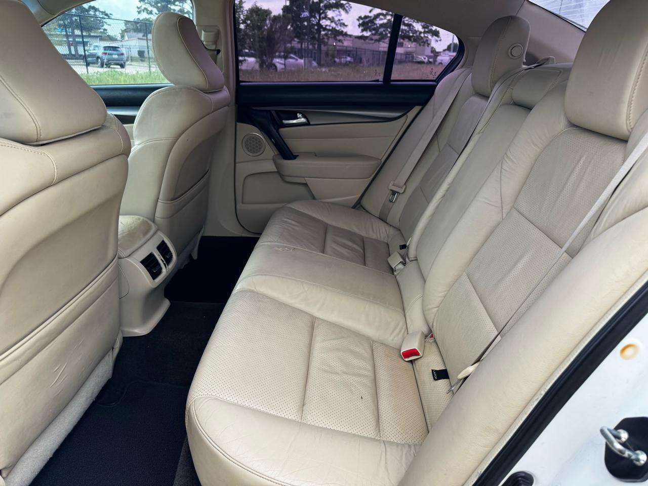 Acura TL 6-Speed AT with Tech Package and 18-In. WP 2012