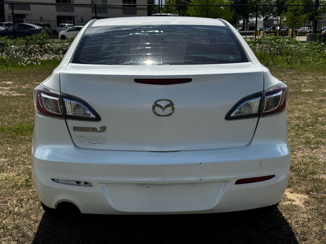 Mazda MAZDA3 i Sport 4-Door 2012