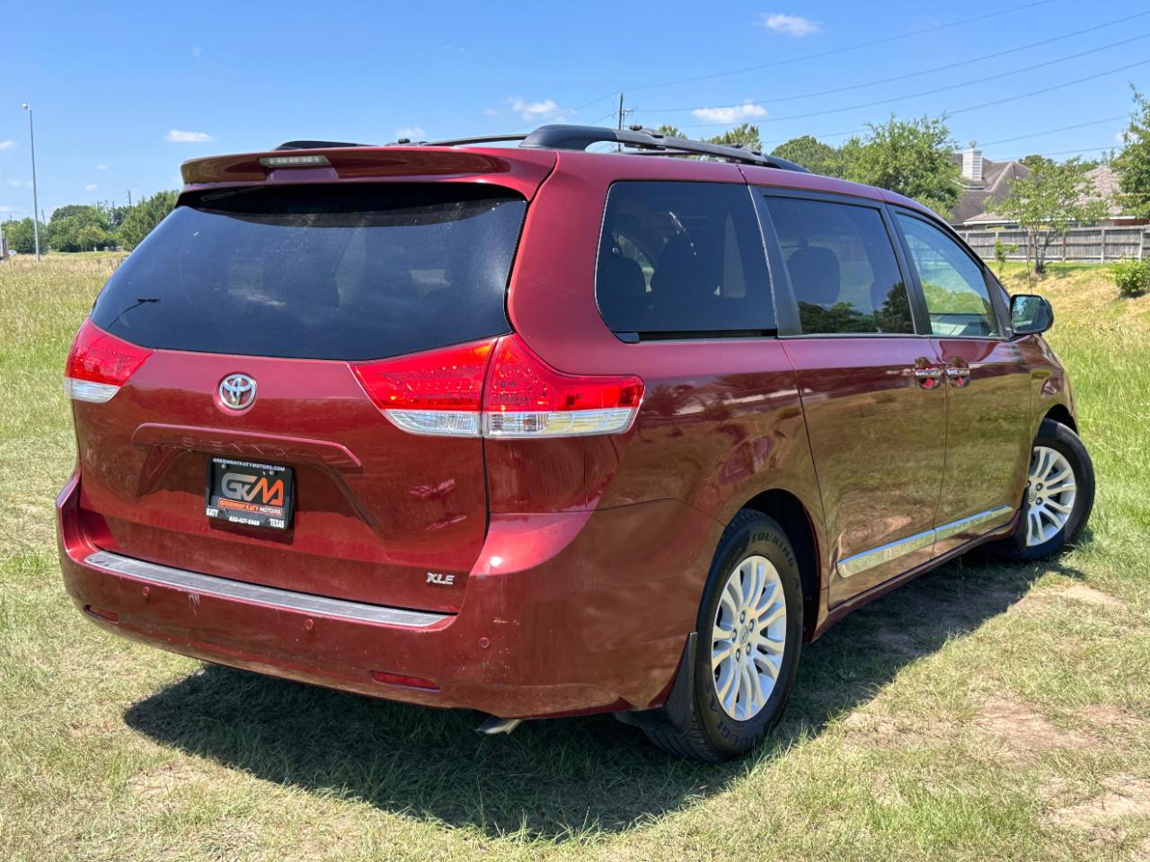 Toyota Sienna XLE FWD 8-Passenger V6 2014