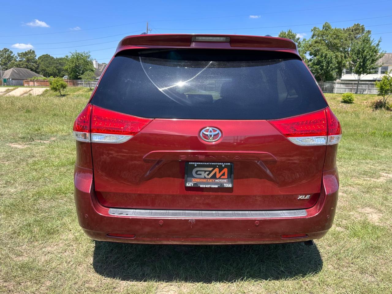 Toyota Sienna XLE FWD 8-Passenger V6 2014