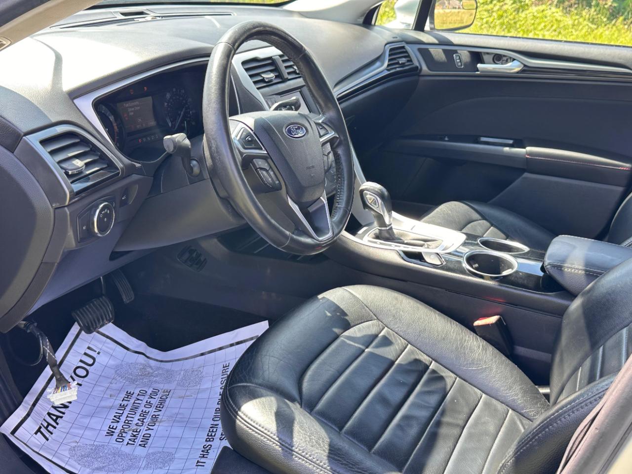 Ford Fusion SE 2013