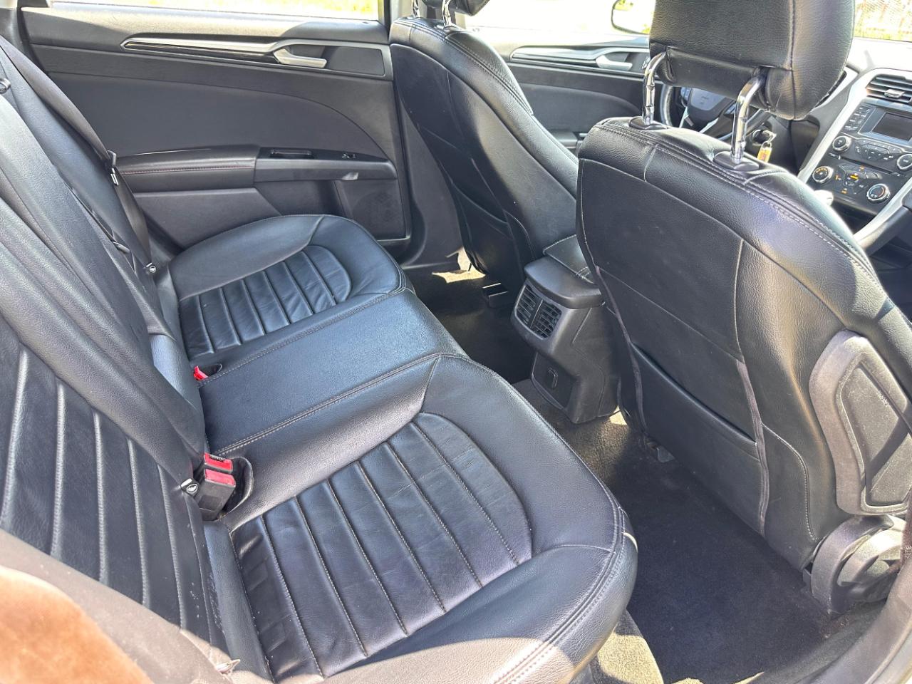 Ford Fusion SE 2013