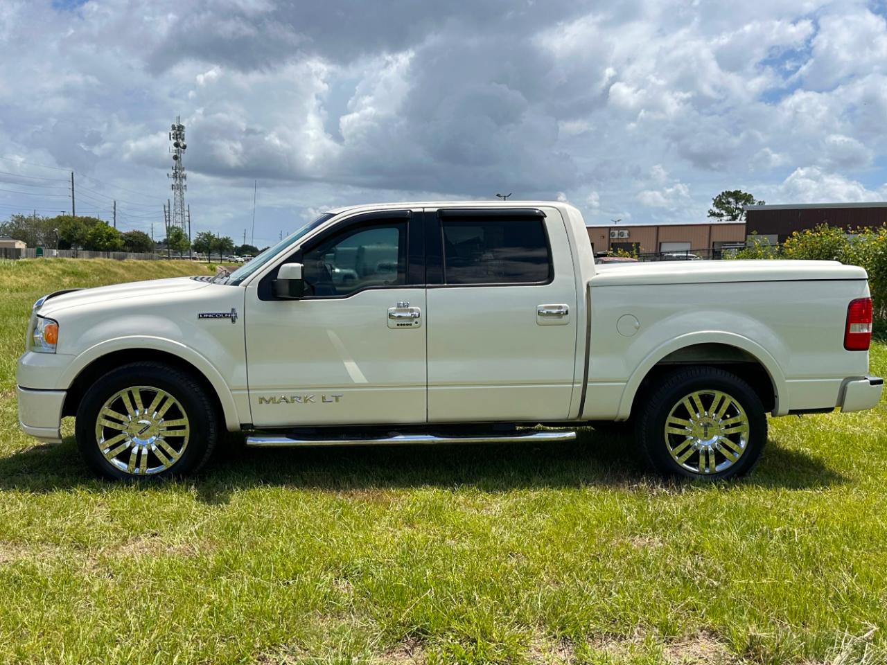 Lincoln Mark LT 2WD 2008
