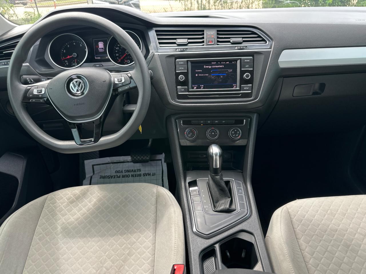 Volkswagen Tiguan S 2019