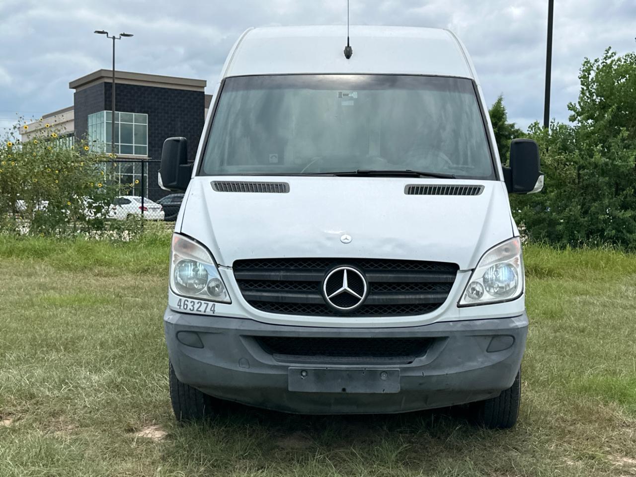 Mercedes-Benz Sprinter 2500 High Roof 170-in. WB 2011