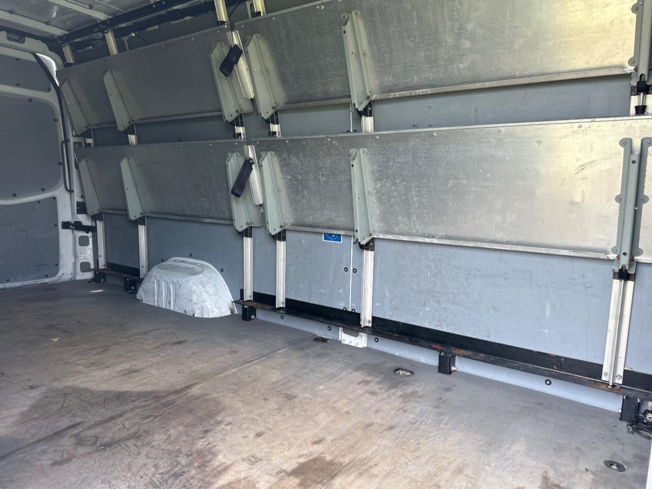 Mercedes-Benz Sprinter 2500 High Roof 170-in. WB 2011