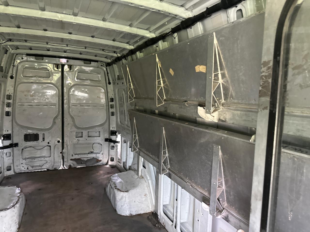 Mercedes-Benz Sprinter 3500 High Roof 170-in. WB EXT 2011
