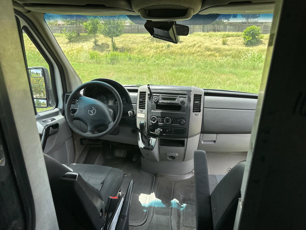 Mercedes-Benz Sprinter 3500 High Roof 170-in. WB EXT 2011