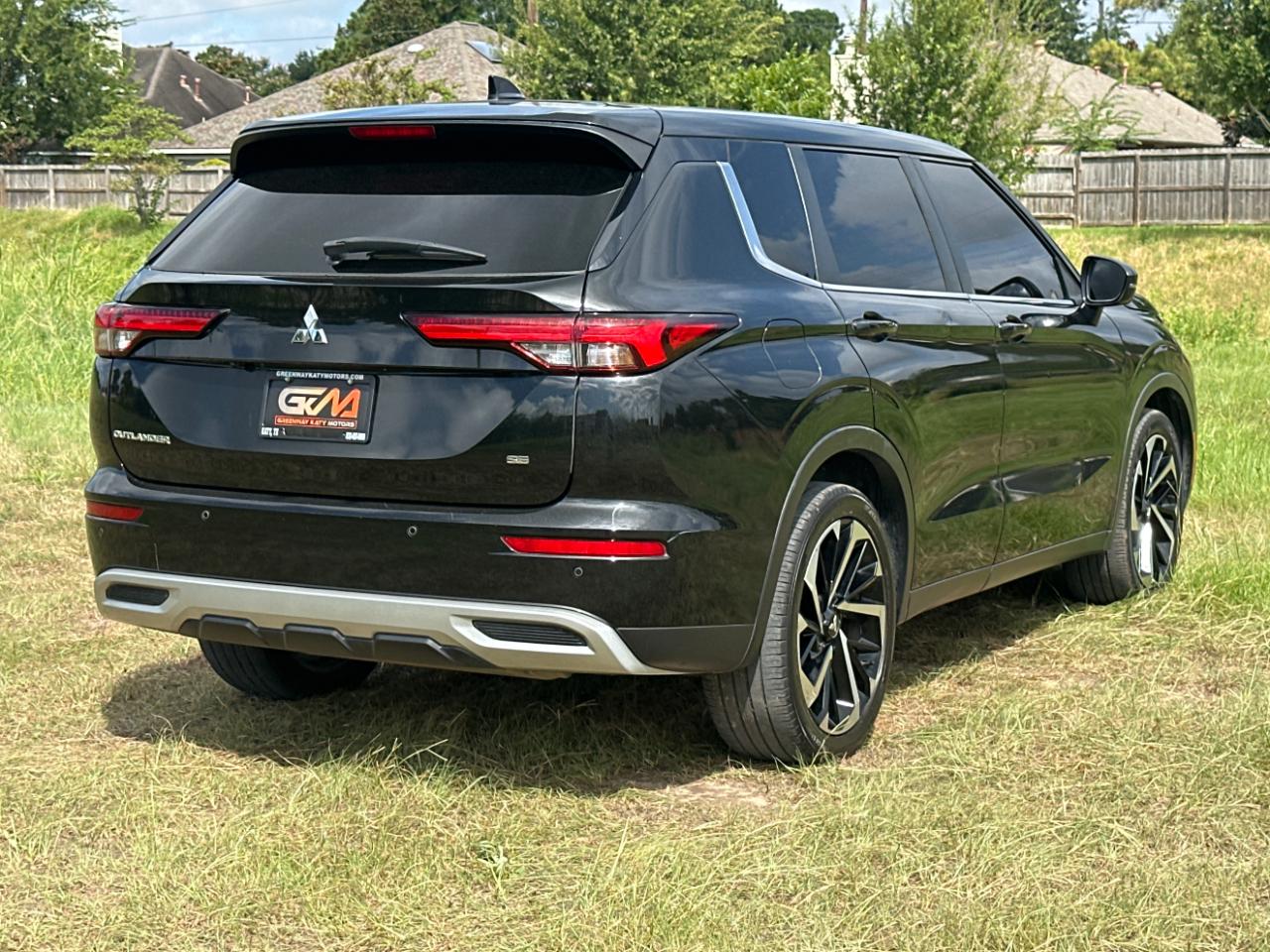 Mitsubishi Outlander SE 2WD 2023