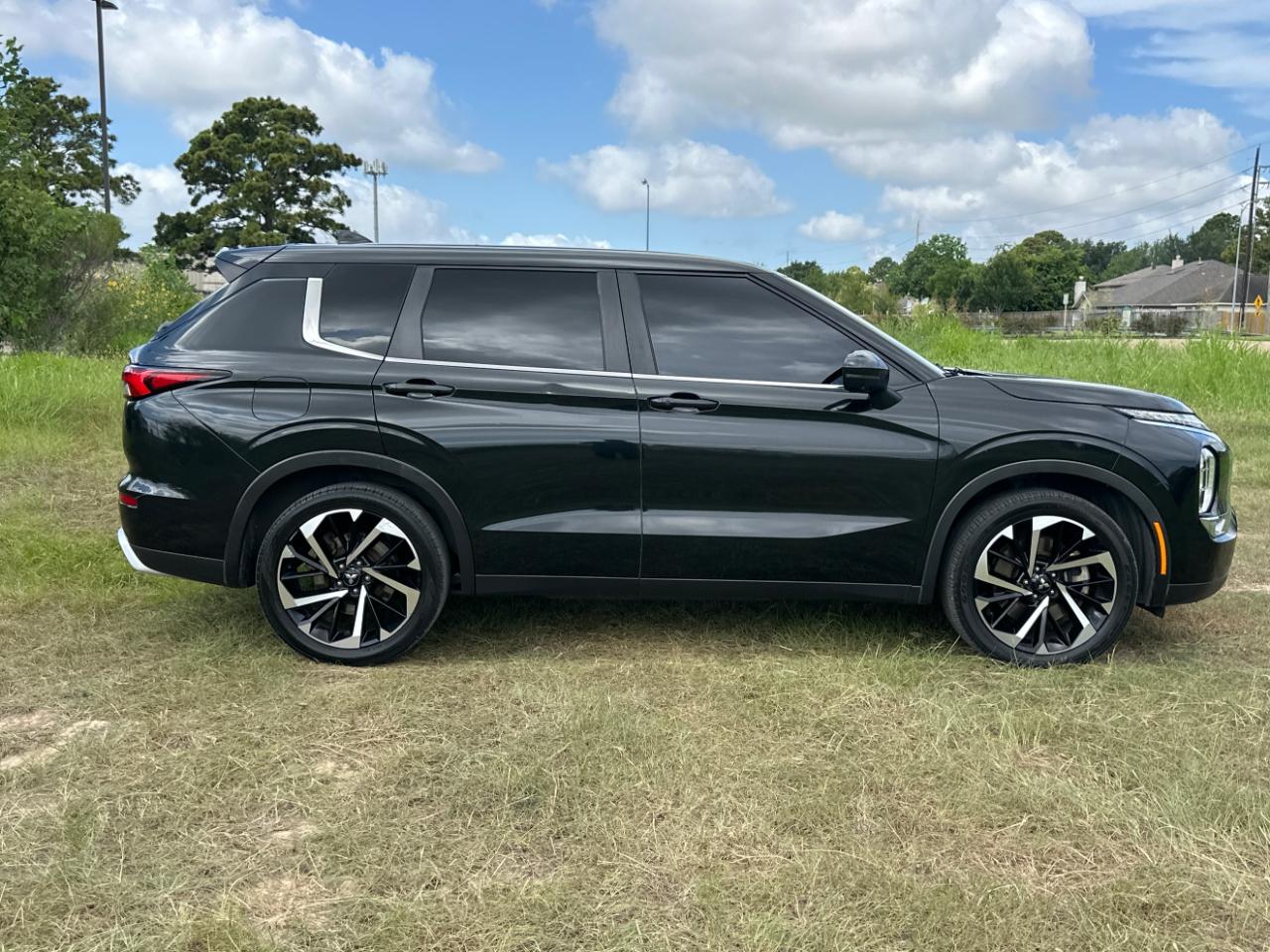 Mitsubishi Outlander SE 2WD 2023
