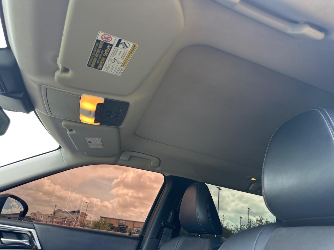 Mitsubishi Outlander SE 2WD 2023