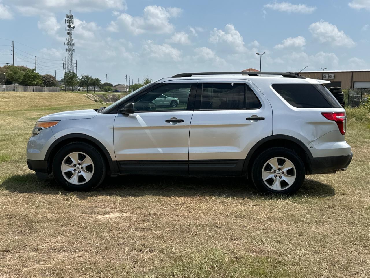 Ford Explorer Base 4WD 2013
