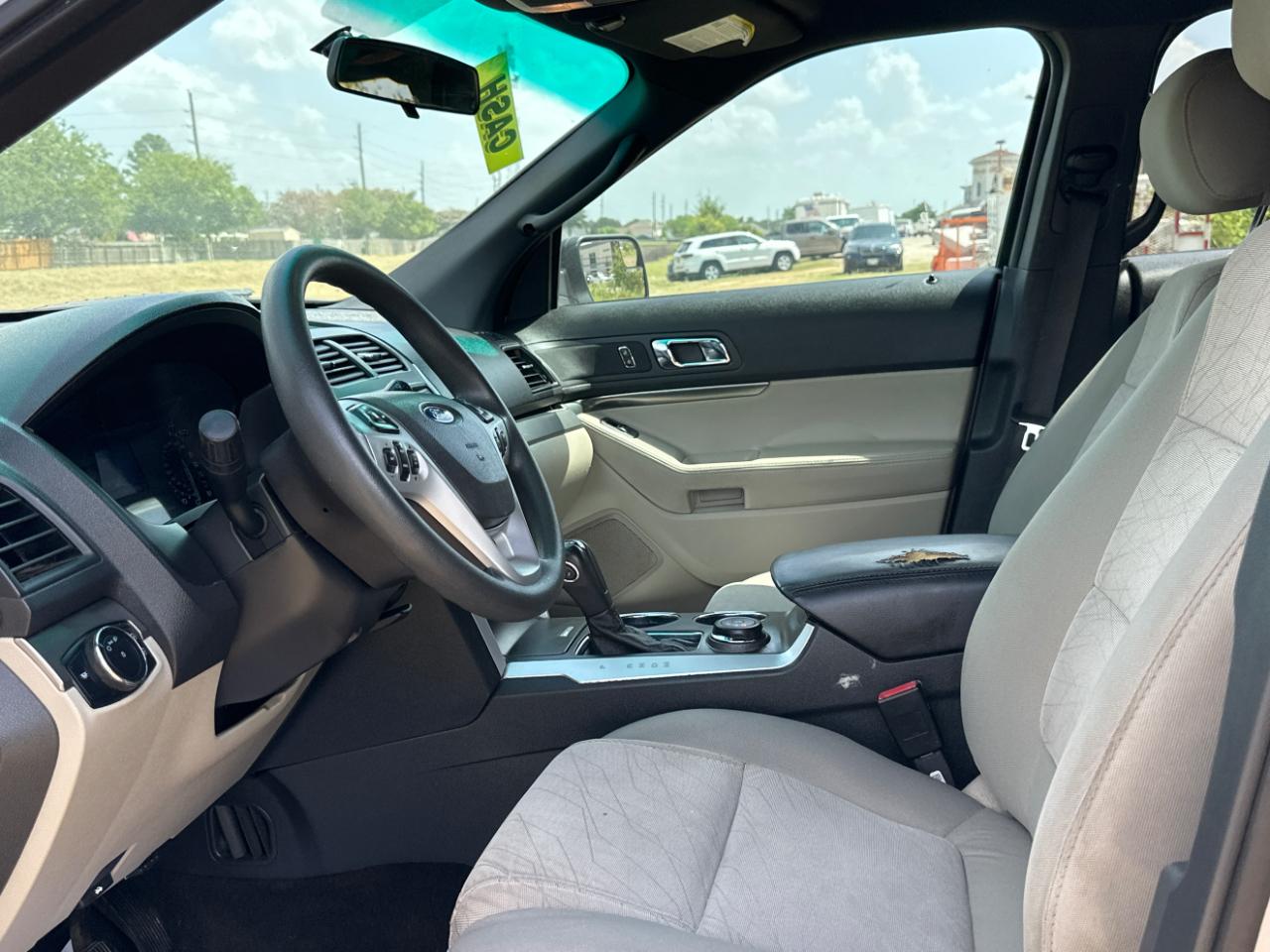 Ford Explorer Base 4WD 2013