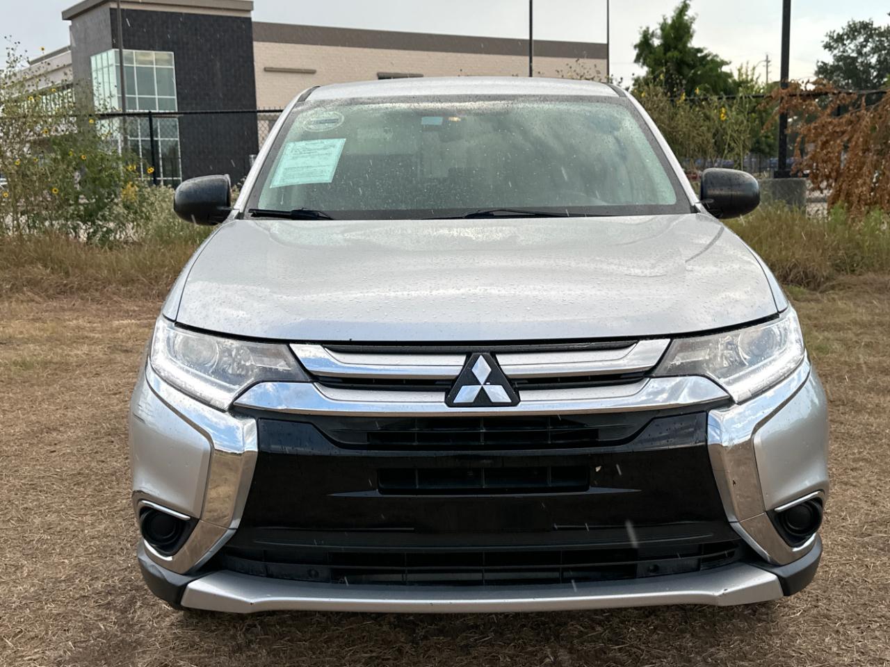 Mitsubishi Outlander ES 2WD 2018