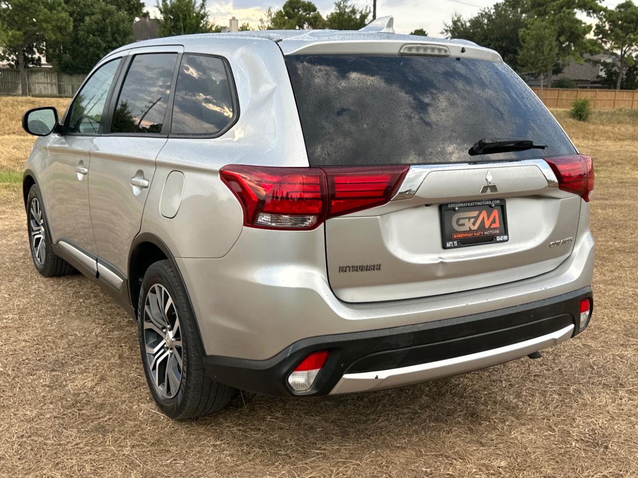 Mitsubishi Outlander ES 2WD 2018