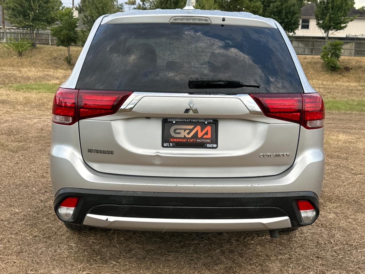 Mitsubishi Outlander ES 2WD 2018