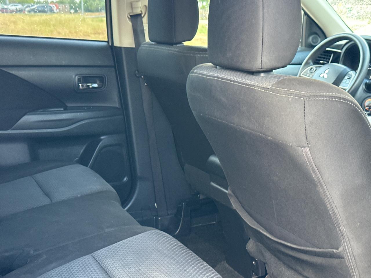 Mitsubishi Outlander ES 2WD 2018