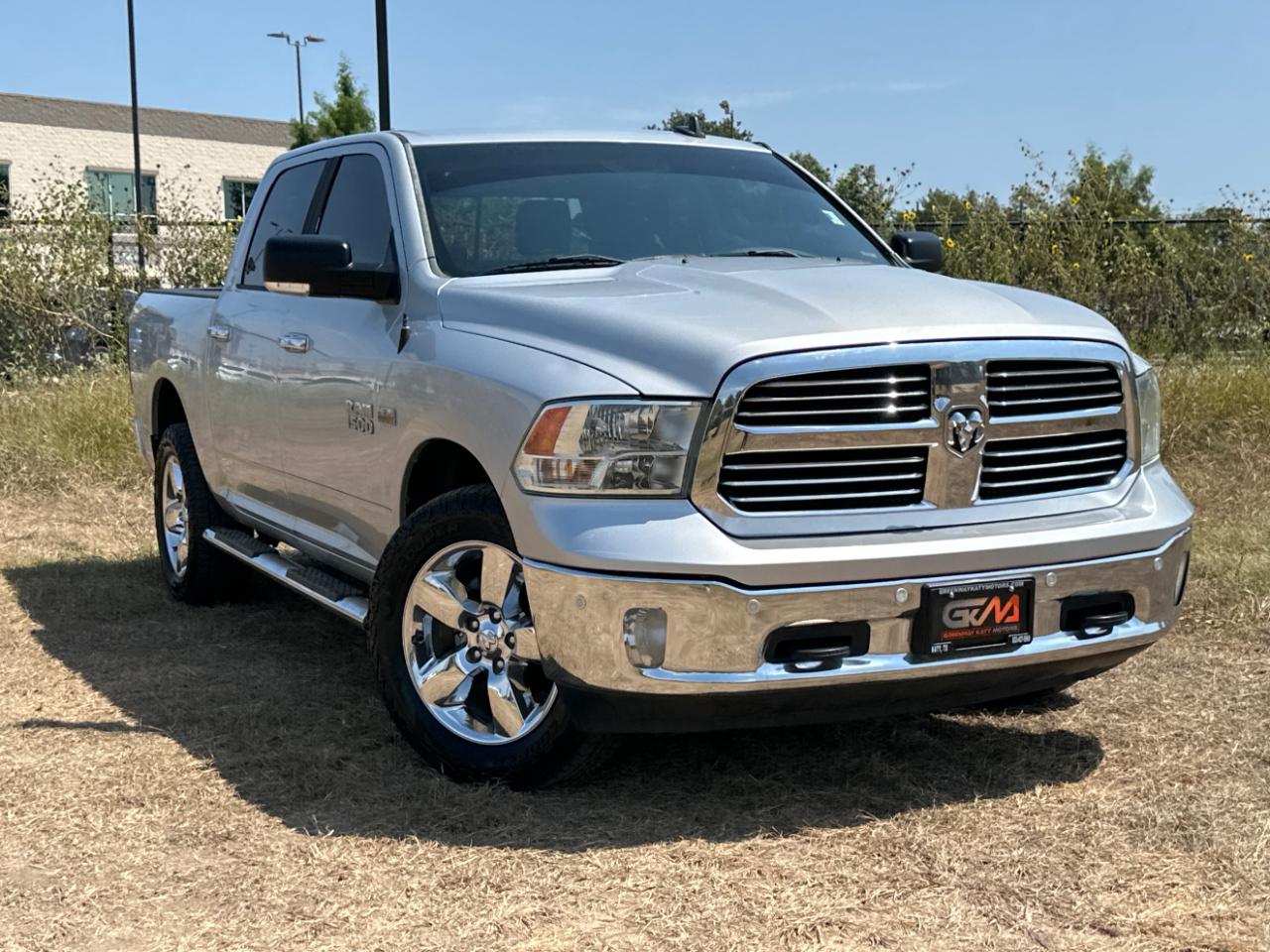 RAM 1500 SLT Crew Cab SWB 4WD 2016