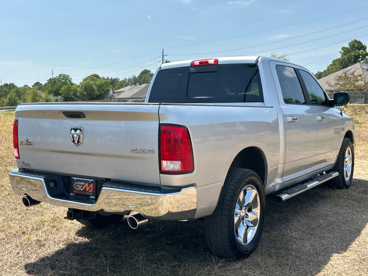 RAM 1500 SLT Crew Cab SWB 4WD 2016