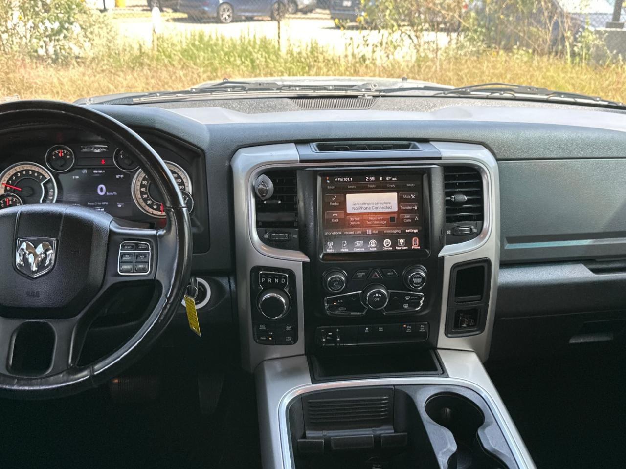 RAM 1500 SLT Crew Cab SWB 4WD 2016