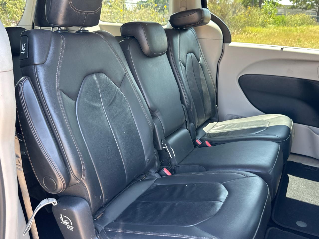 Chrysler Pacifica Touring-L 2017