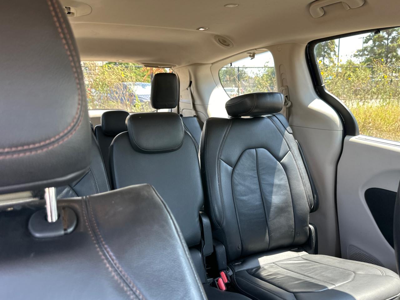 Chrysler Pacifica Touring-L 2017