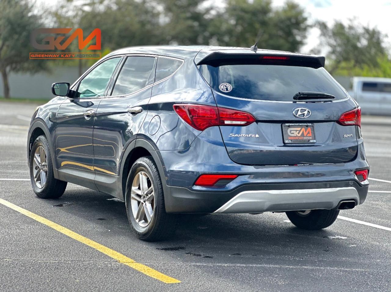 Hyundai Santa Fe Sport Base 4D SUV FWD 2.4L 2018