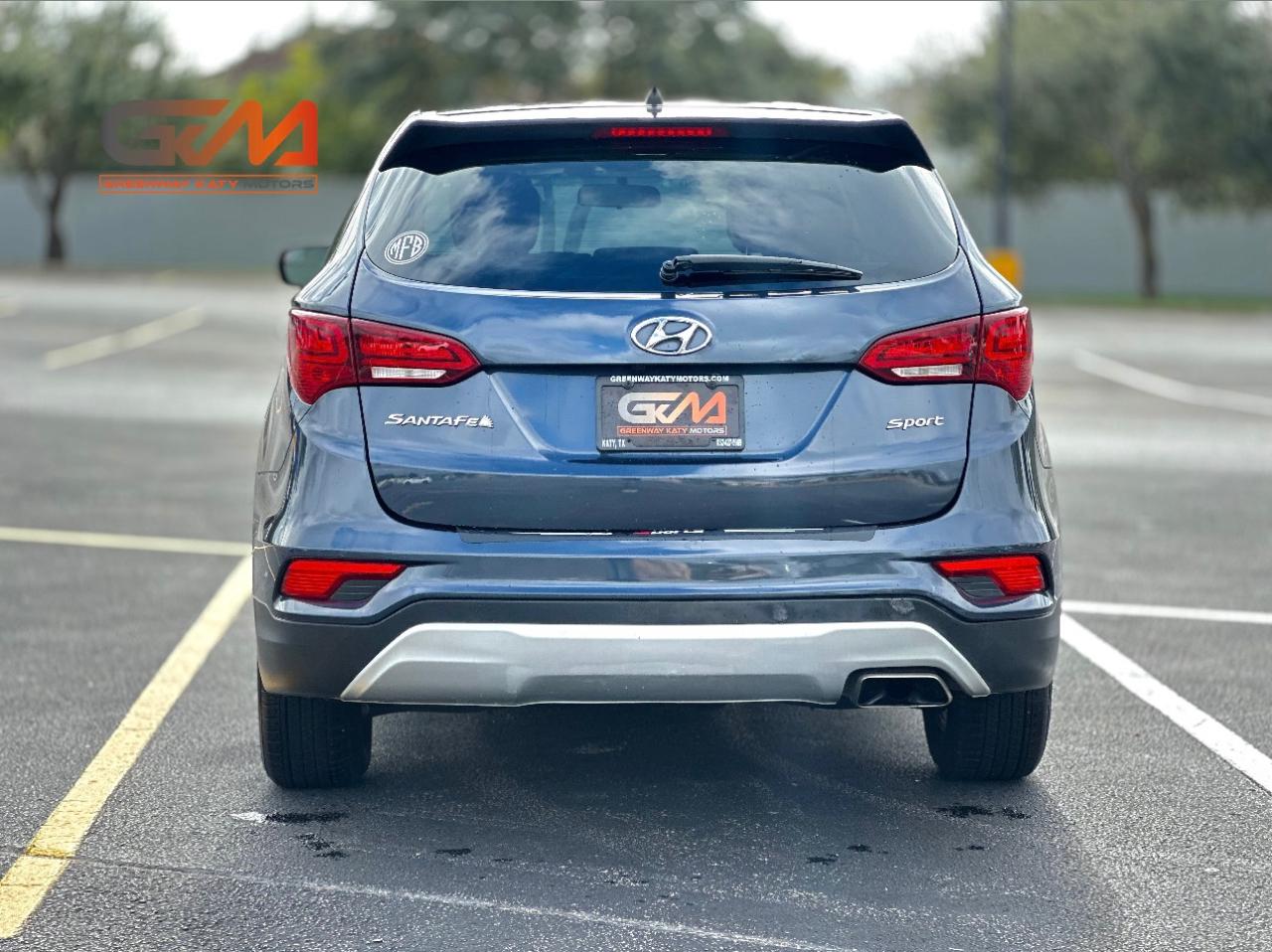 Hyundai Santa Fe Sport Base 4D SUV FWD 2.4L 2018