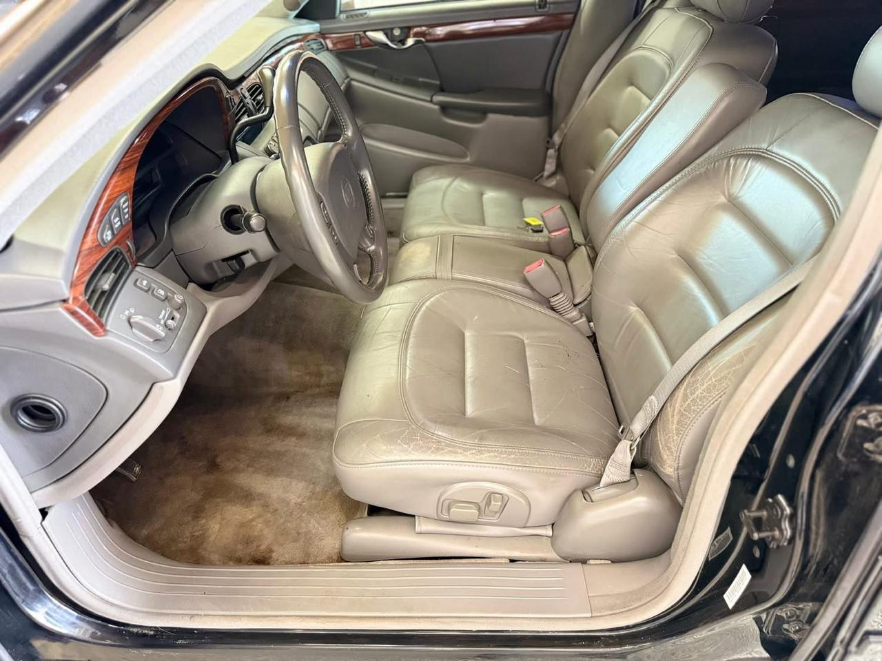 Cadillac DeVille Professional 4dr Sdn Limousine 2003