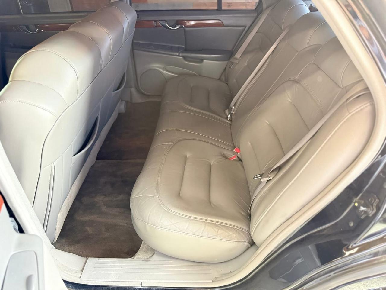 Cadillac DeVille Professional 4dr Sdn Limousine 2003