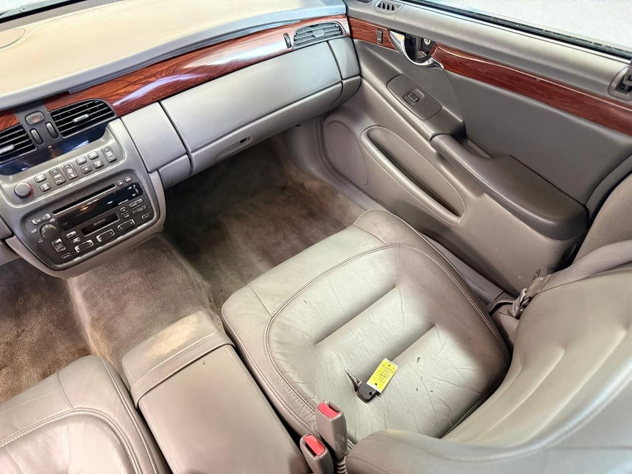 Cadillac DeVille Professional 4dr Sdn Limousine 2003