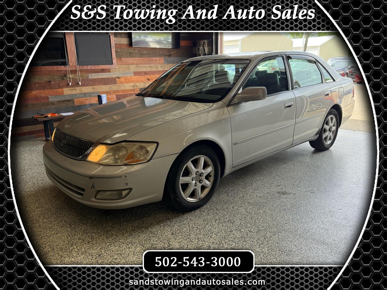 2002 Toyota Avalon 4dr Sdn XLS w/Bench Seat (Natl)