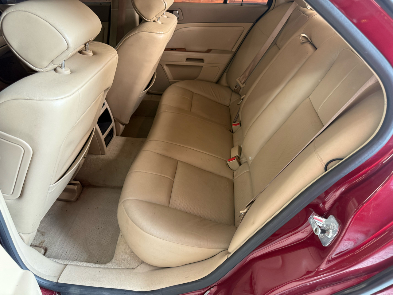 Cadillac STS 4dr Sdn V6 2007