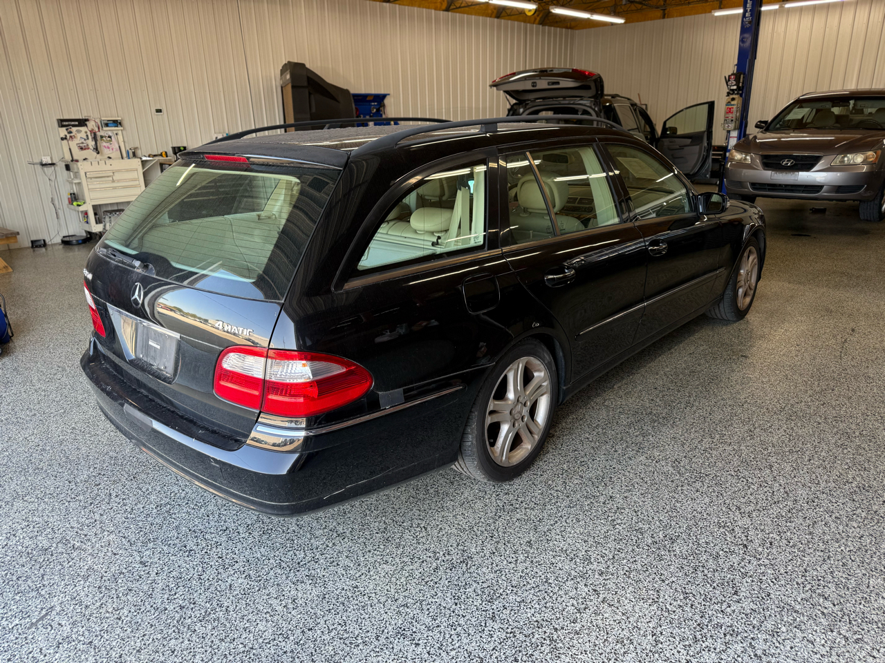 Mercedes-Benz E-Class 4dr Wgn 3.5L 4MATIC 2006 Mercedes-Benz E-Class 4dr Wgn 3.5L 4MATIC 2006