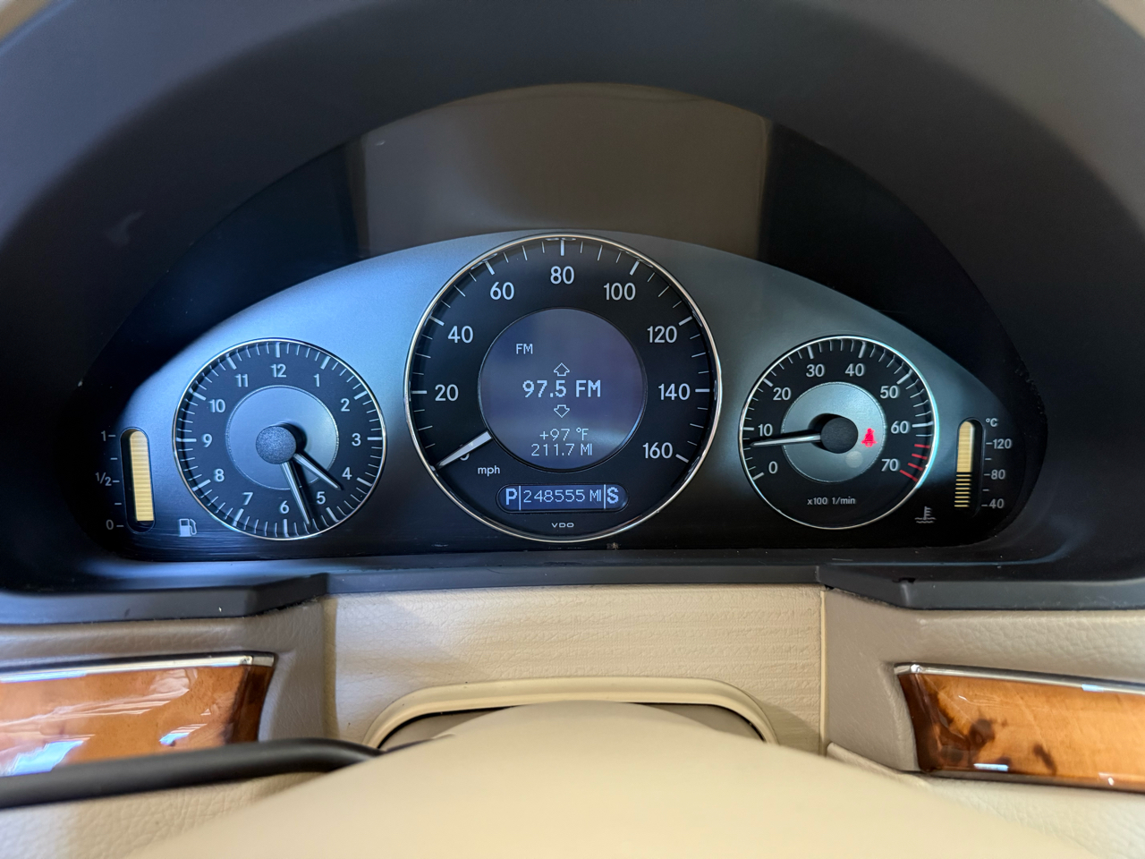 Mercedes-Benz E-Class 4dr Wgn 3.5L 4MATIC 2006 Mercedes-Benz E-Class 4dr Wgn 3.5L 4MATIC 2006