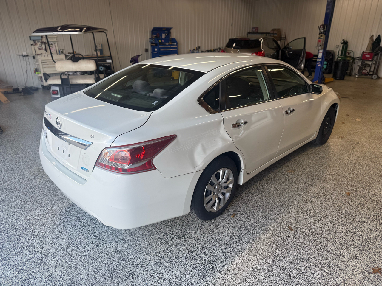 Nissan Altima 4dr Sdn I4 2.5 S 2013 Nissan Altima 4dr Sdn I4 2.5 S 2013
