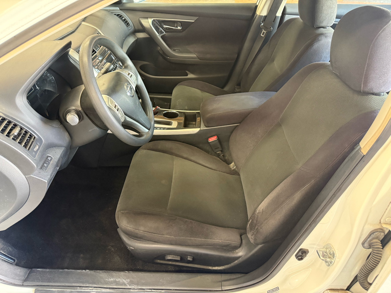 Nissan Altima 4dr Sdn I4 2.5 S 2013 Nissan Altima 4dr Sdn I4 2.5 S 2013