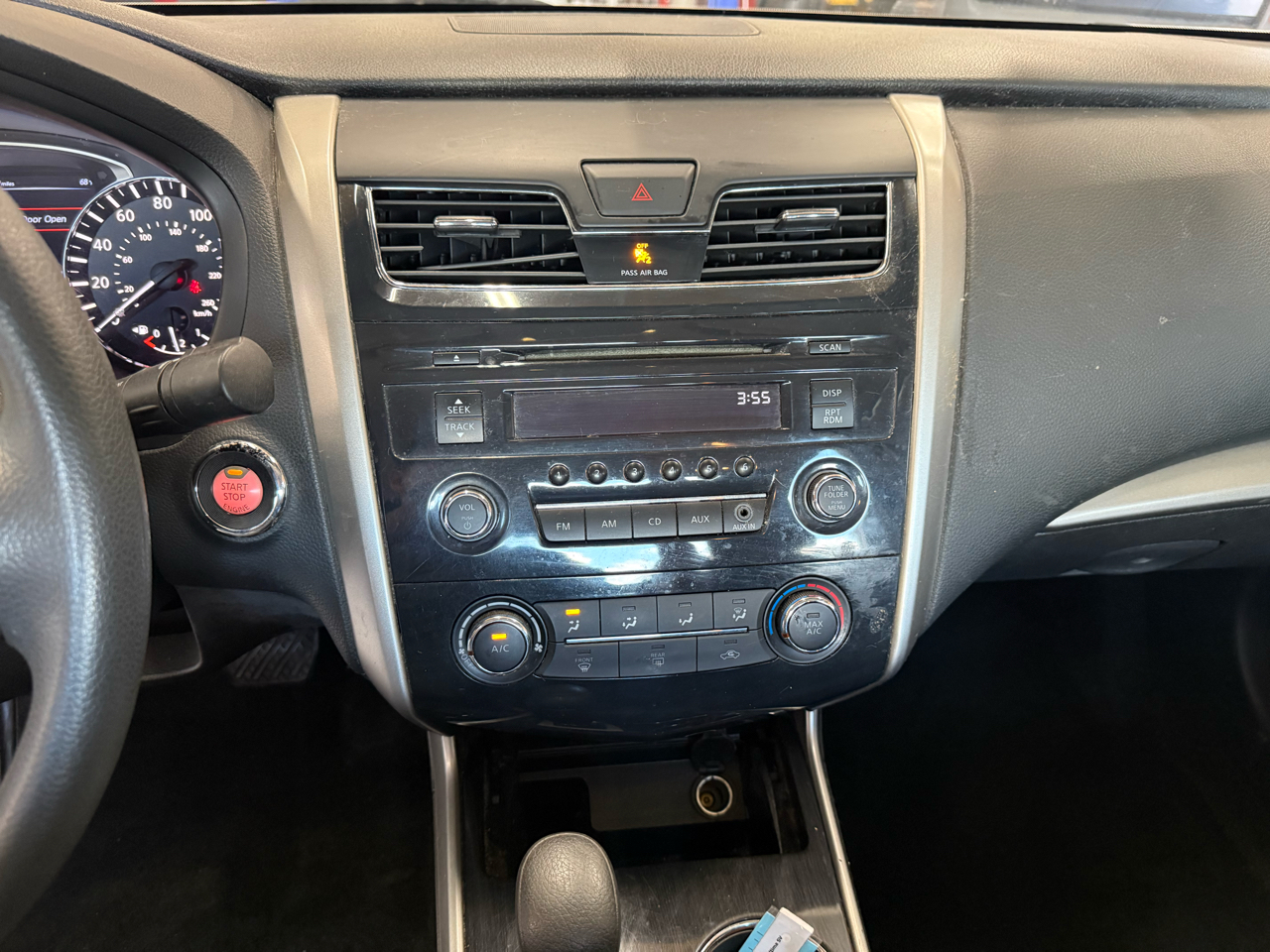Nissan Altima 4dr Sdn I4 2.5 S 2013 Nissan Altima 4dr Sdn I4 2.5 S 2013