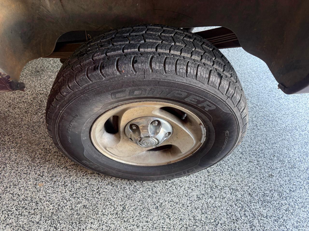 Dodge Ram 1500 4dr Quad Cab 139" WB 4WD 2000