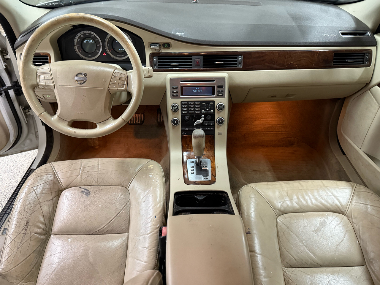 Volvo XC70 4dr Wgn 3.2L 2009 Volvo XC70 4dr Wgn 3.2L 2009