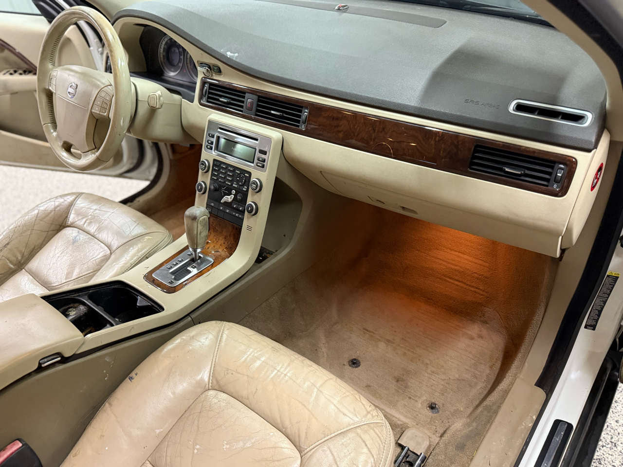 Volvo XC70 4dr Wgn 3.2L 2009 Volvo XC70 4dr Wgn 3.2L 2009